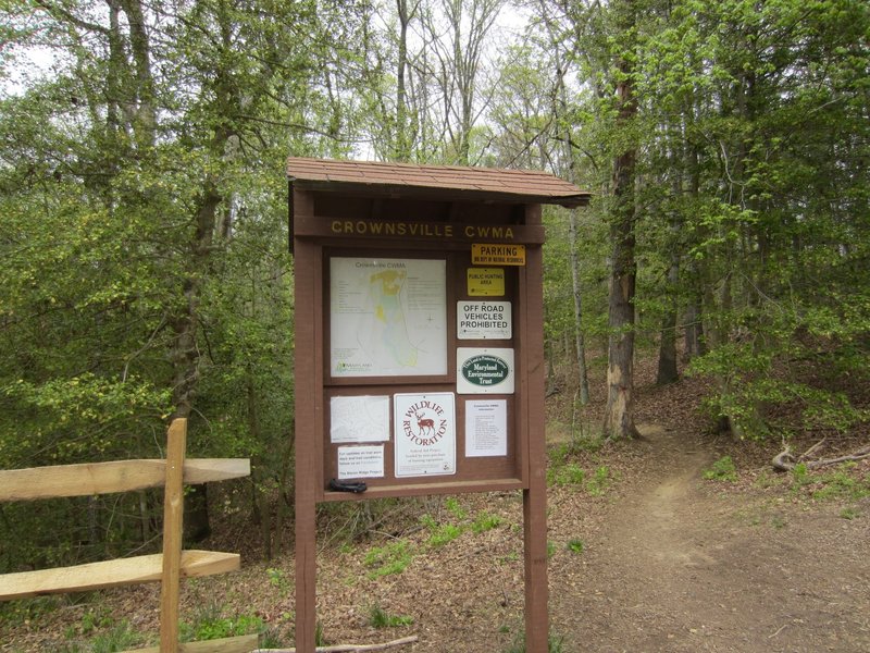 The trailhead is marked by this informative kiosk.