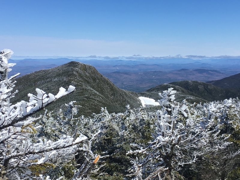 The view of North Kinsman Peak and Kinsman Pond below from South Kinsman Peak.