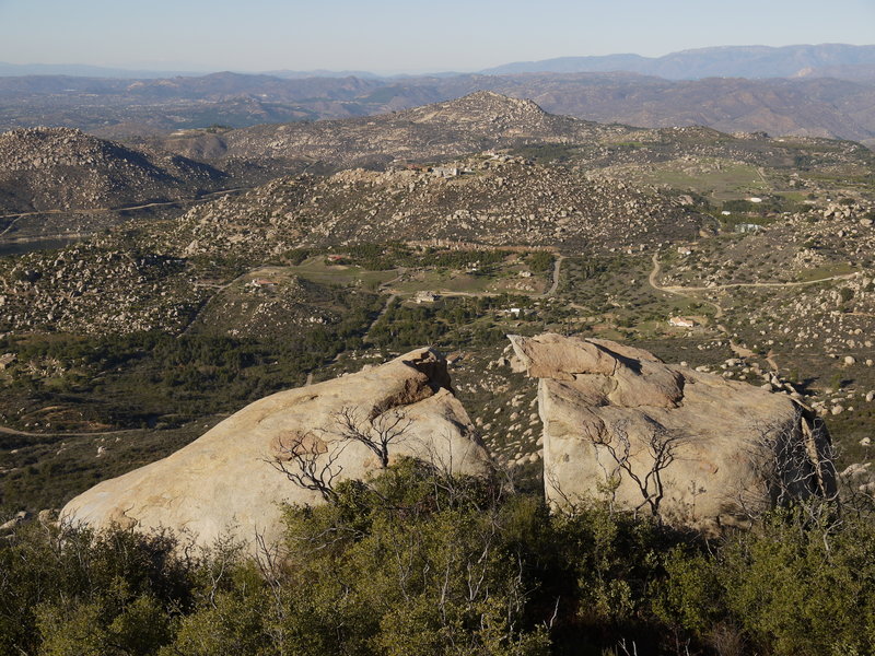 Split rock along Mt. Woodson Trail and the view north.