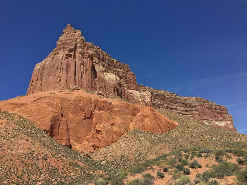 Awesome sandstone cliffs await along the Reflection Canyon Trail.