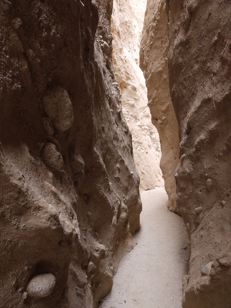 Some sections of Canyon Sin Nombre 760 Slot Canyon are quite narrow.