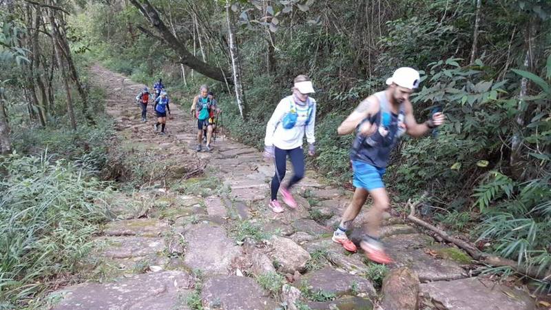 The Slaves Trail climbs numerous rocky pavers.