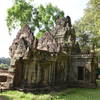 This gate is near the start of the Phimeanakas Temple Trail.