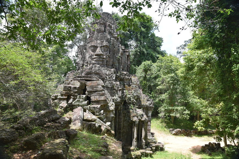 Approaching Gate of the Dead (East Gate).