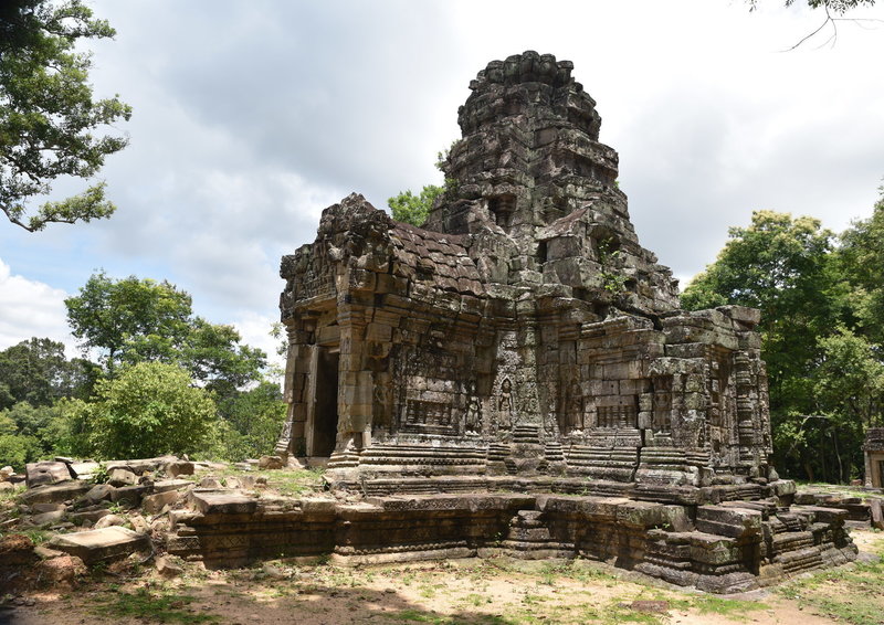 Prasat Chrung - Southeast (Hendrix Temple).