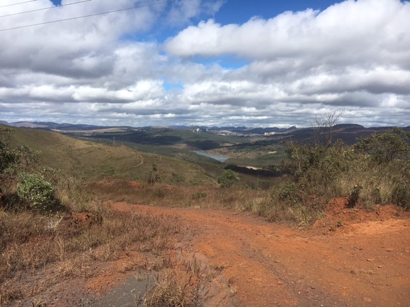 The downhill that connects Morro do Chapeu to Matinha.