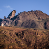 Pico do Itacolomi seen from the plateau.