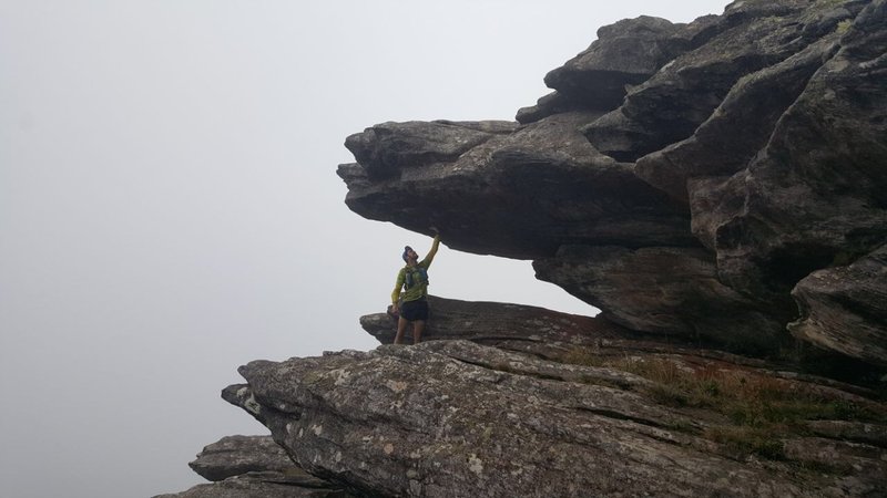 The way to Itacolomi Peak