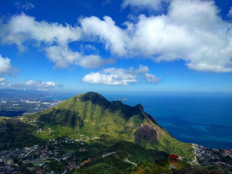 Mt. Jilong/Mt. Keelung from the summit of Teapot Mountain