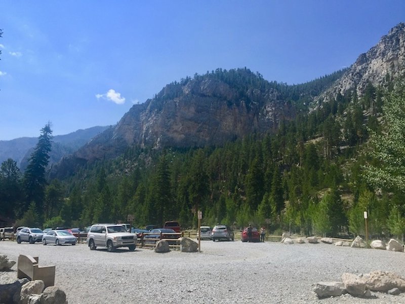 Trailhead to Mary Jane Falls