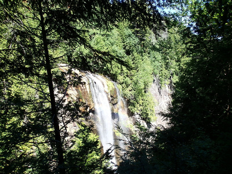 Upper viewpoint for Rainbow Falls.
