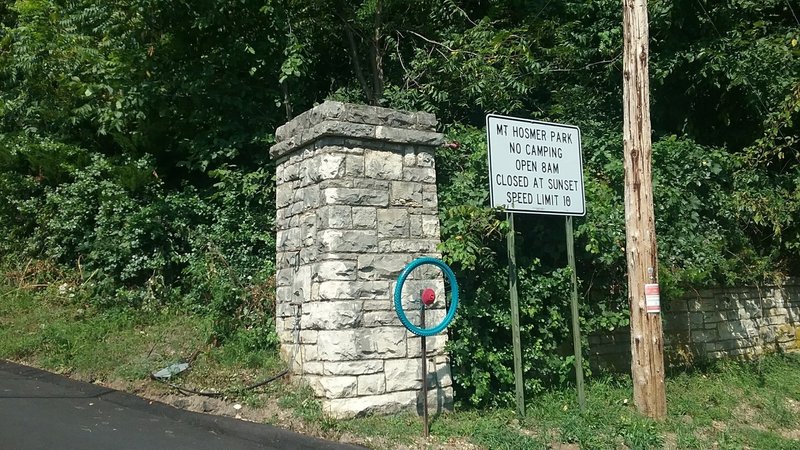 The entrance to Mount Hosmer Park.