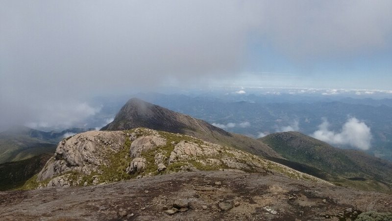 The Calçado Peak and the Crystal Peak (behind) seen from Bandeira Peak.