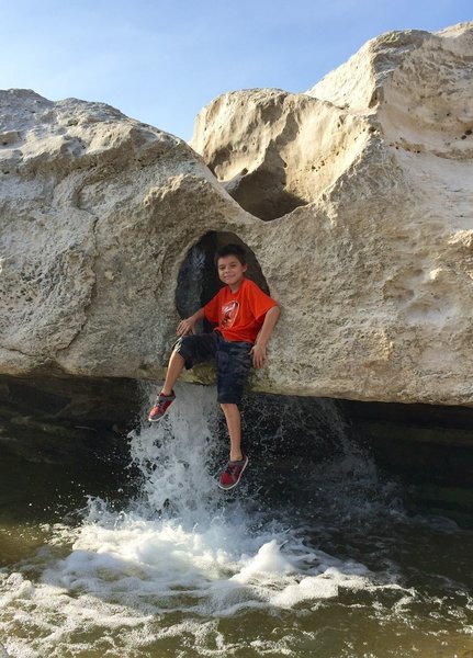 When the water is at low level season the kids love climbing around on the scupltured rocks in the shallows.