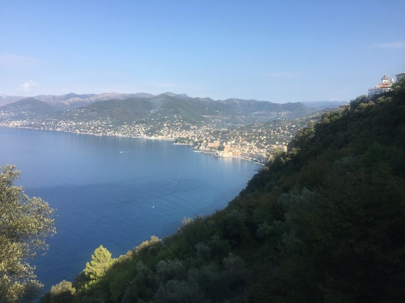 Sea views looking back to Camogli are plentiful in the first portion of the trail to Mortola.