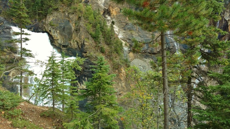 White Falls and other small falls in the Valley of a Thousand Falls.