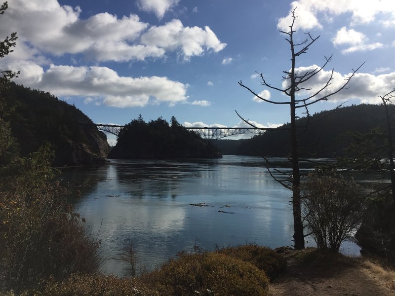 Another great view over the water to Desolation Pass. You can often see sea otters here playing in the water.