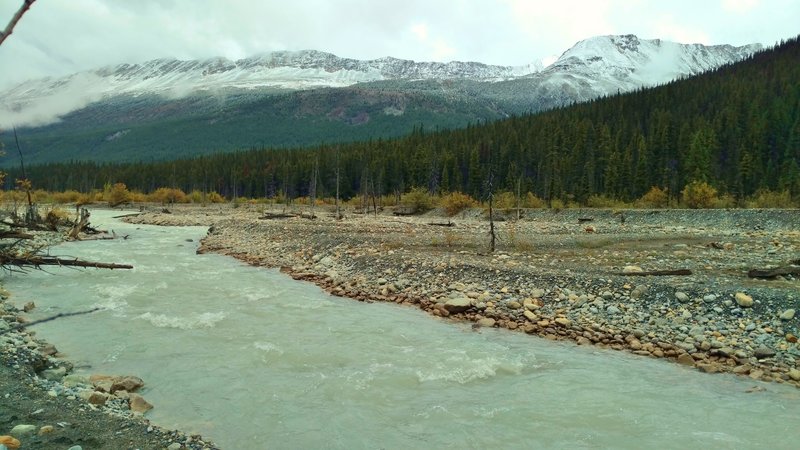 Smoky River at the Moose River Route Smoky River crossing. Calumet Ridge is in the background.