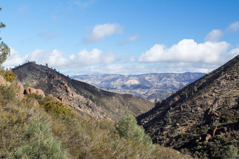 Sierra Nevada through a valley on Chalone Peak Trail.