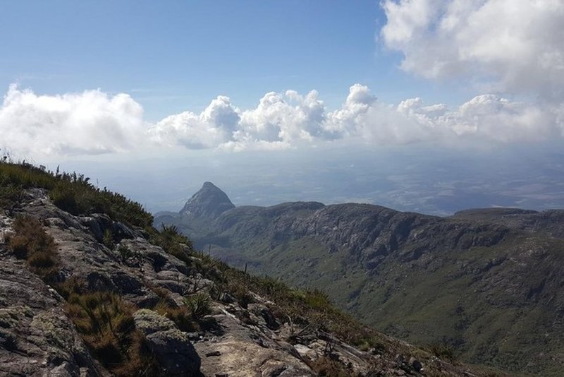 The way to the summit of Pico do Sol.