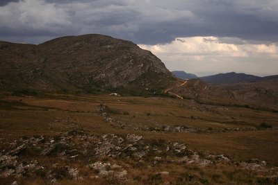 Lapinha seen from the trail.