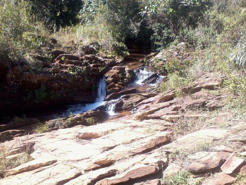 Tinta Roxa waterfall