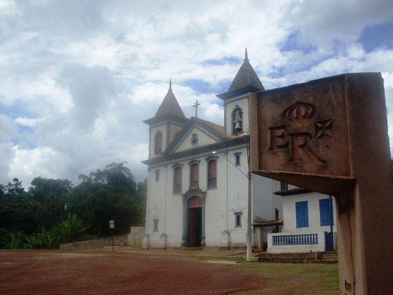 Morro Vermelho village