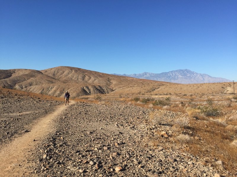 Returning back to the visitor center with great views of San Jacinto.