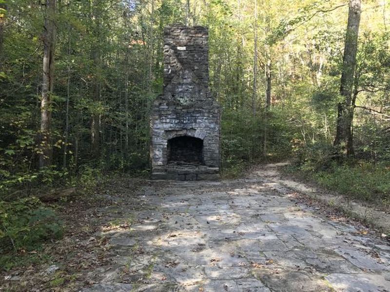 Old shelter chimney found next to the trail above the lower falls.