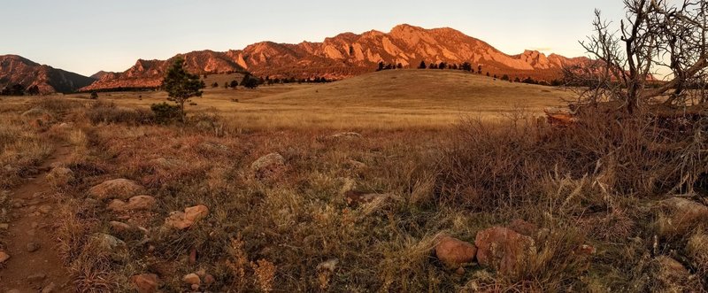 Looking west to the sunrise on the flatirons, along the South Boulder Creek West trail.