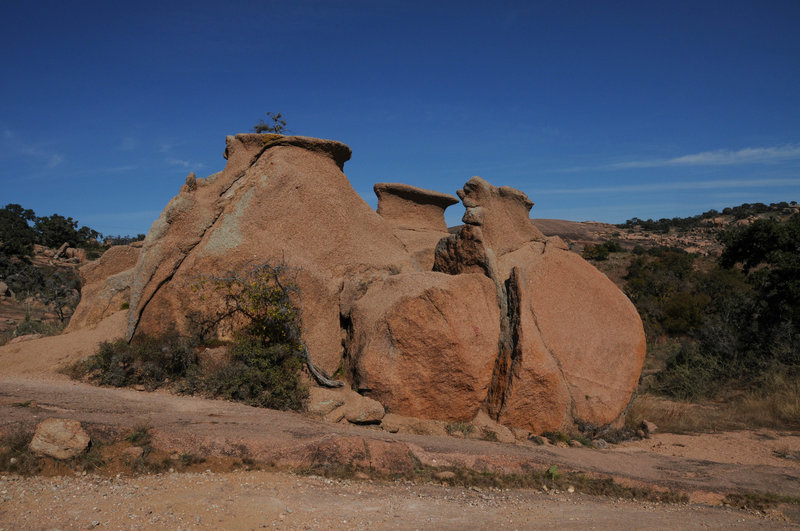 Cool rock formations along the southern part of Loop Trail