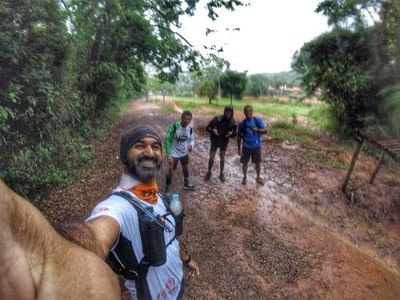 The "bosteiro" dirt road