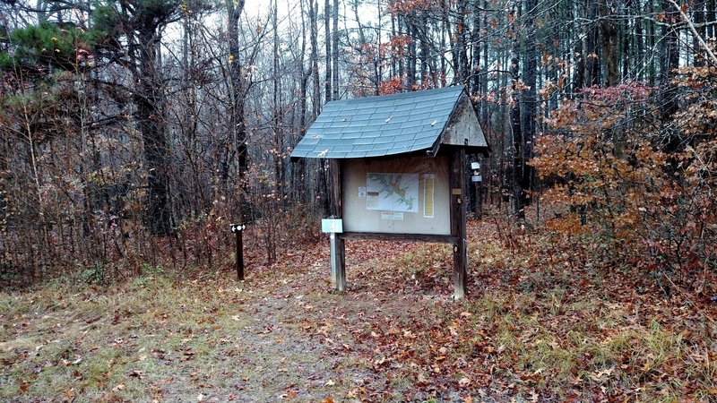 Trailhead at Hwy 98
