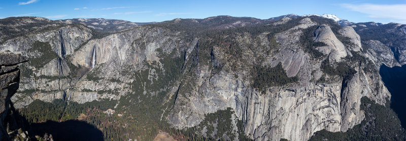 Yosemite Valley panorama from Glacier Point. Yosemite Falls on the left. Royal Arches, North Dome, and Basket Dome on the right.