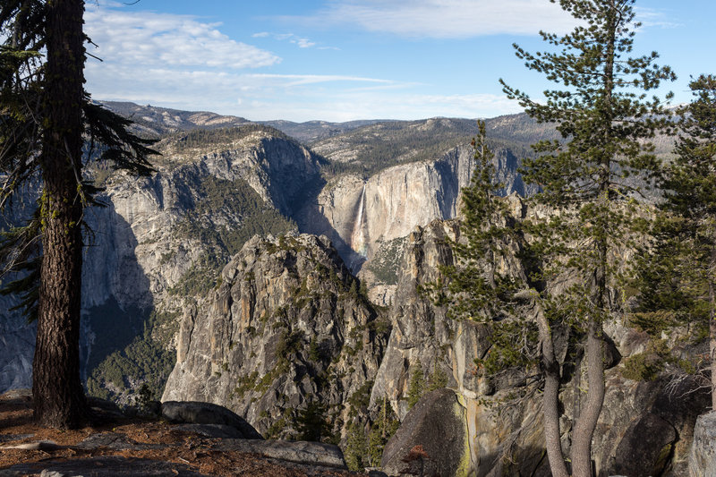 Upper Yosemite Falls from Roosevelt Point