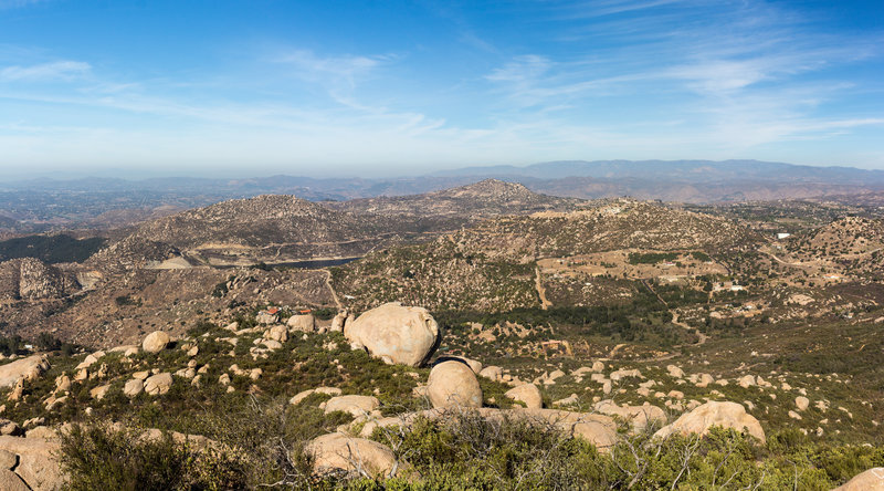 Lake Ramona embedded into the mountains