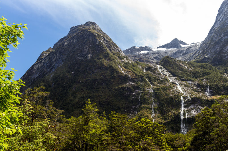 The mountains and waterfalls above Hirere Falls Shelter