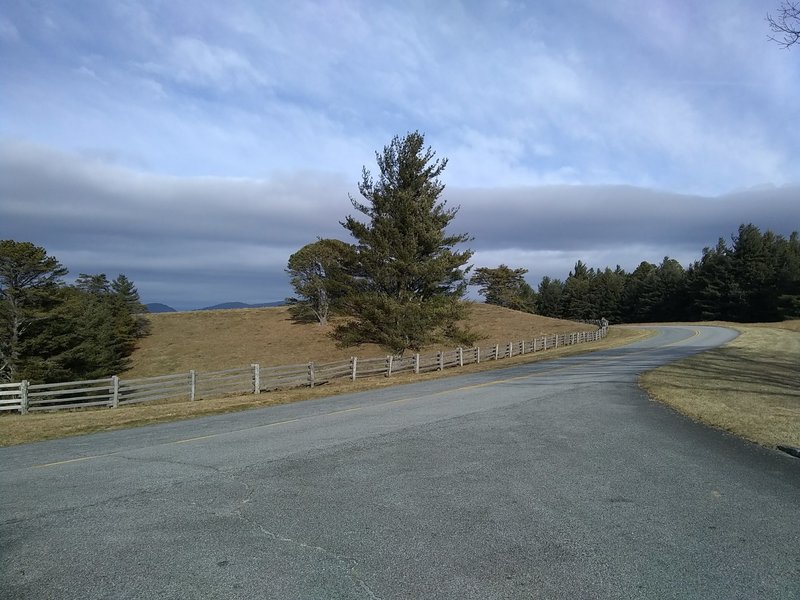 Blue Ridge Parkway at the top of Flat Rock Ridge