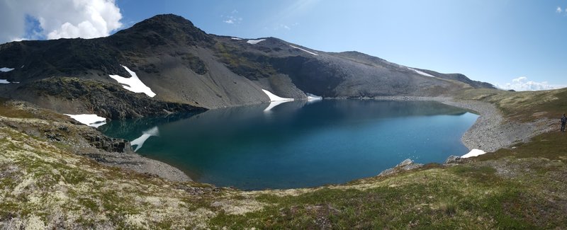 The unnamed tarn below Gentoo Peak