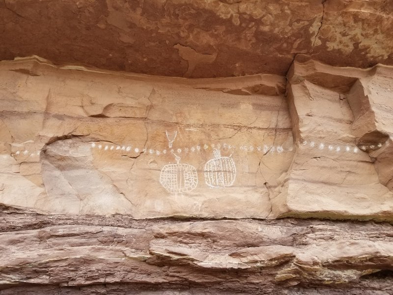 Rock art at Peakaboo trailhead.