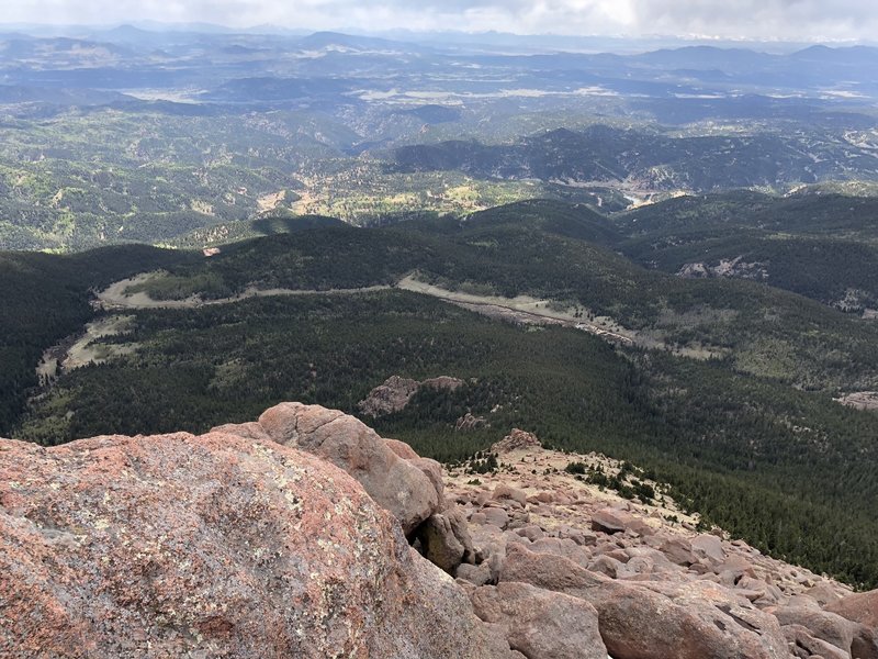 Sentinel Point summit looking west with Horsethief Park below