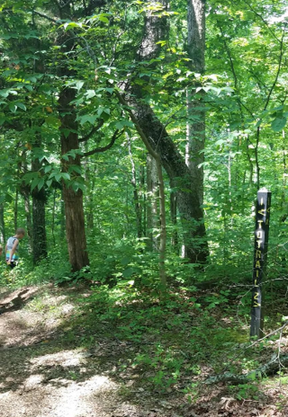 Start of trail from Oak Grove Shelter