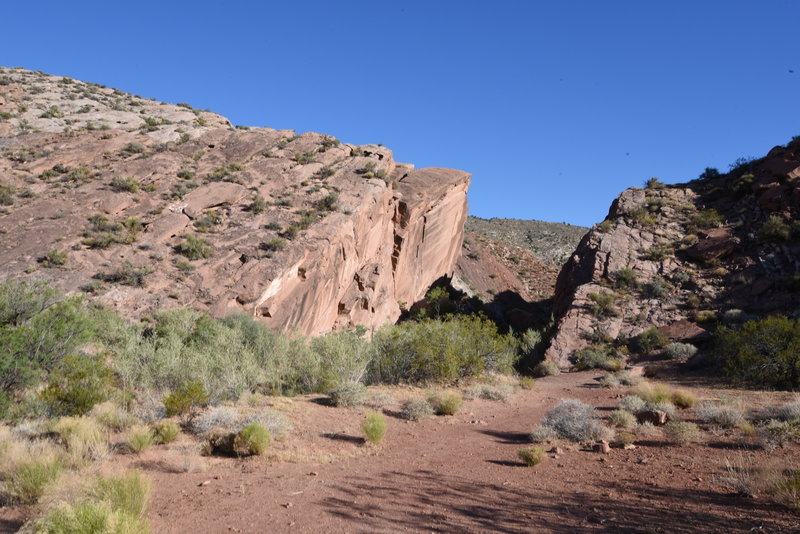 Gap of the Historic Babylon Trail