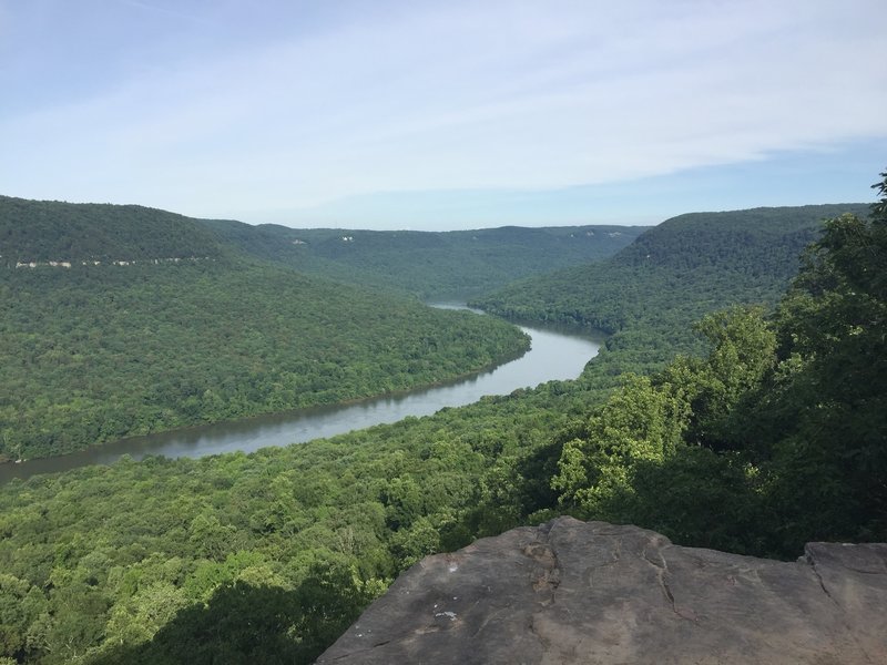 Snoopers Rock Overlook Right