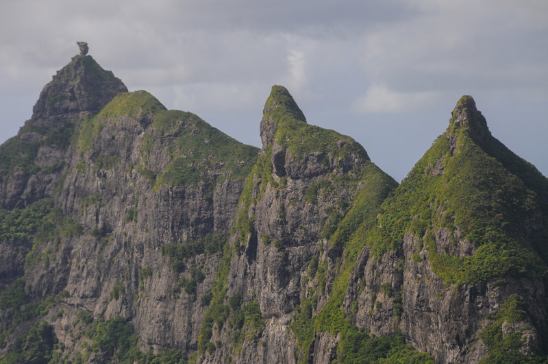 From left to right: Pieter Both (2nd highest peak at 820 meters), Creve Coeur, and Grand Peak