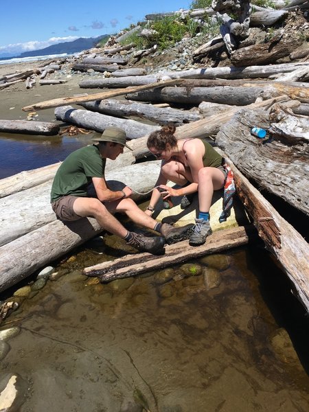 Filtering water at Petroleum Creak.