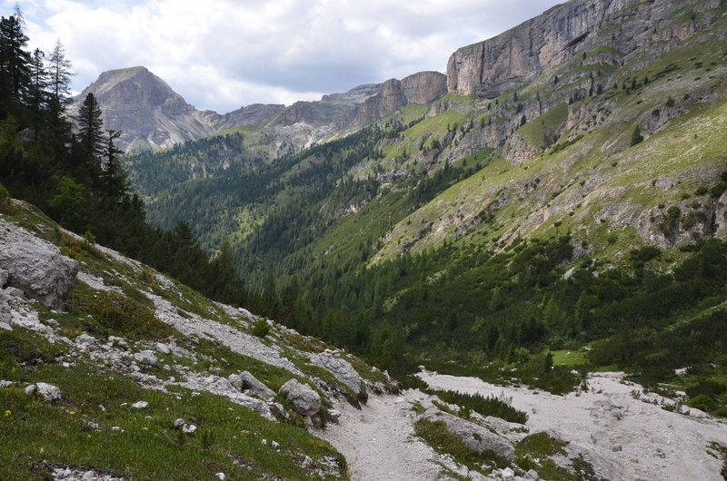 Trail down into the Langental