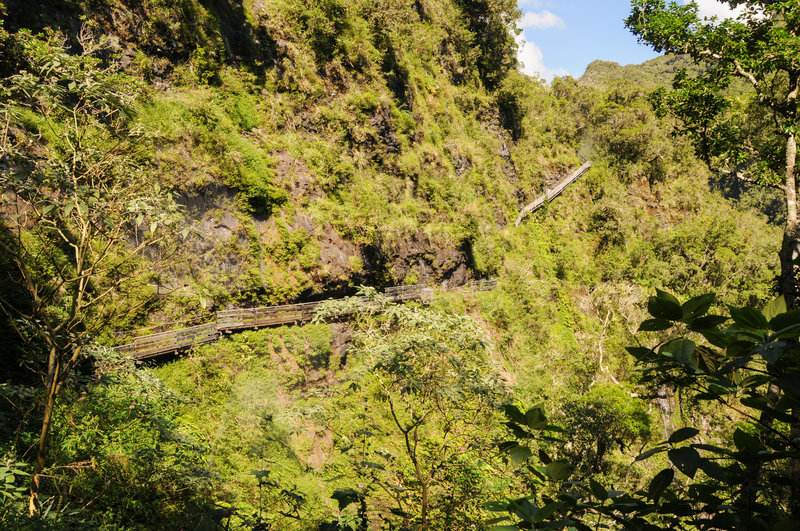 Clear views to the awesome trail construction along Sentier Augustave - you can see that the trail is carved into the cliff face (you'll have to duck in spots) and supported by boardwalks