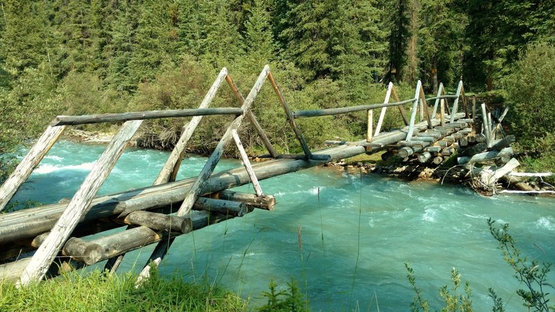 The Brazeau Lake fork of the Brazeau River is bridged on the South Boundary Trail.