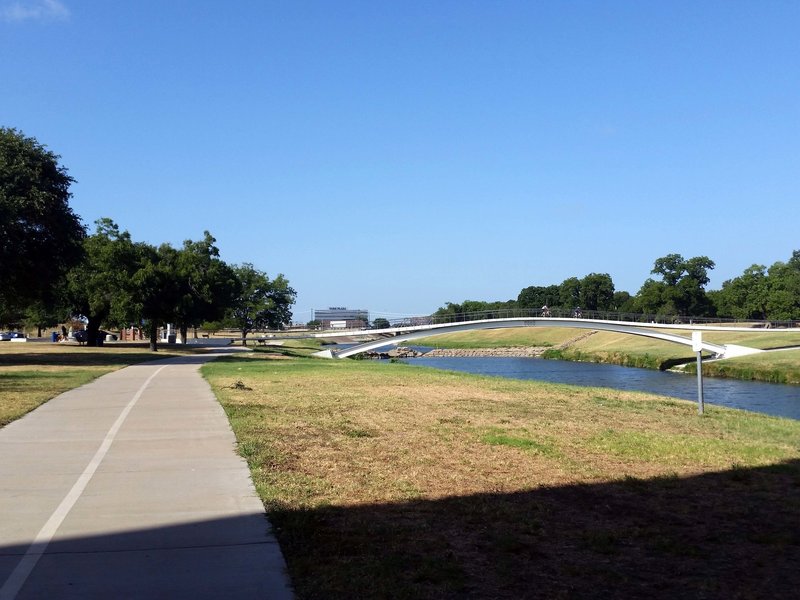 Approaching Rotary Plaza and the pedbridge